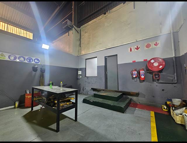 625M² WAREHOUSE TO LET IN ISANDO